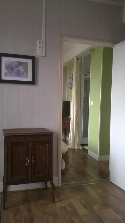 Entre Nous Hotell Rozoy-sur-Serre Rum bild