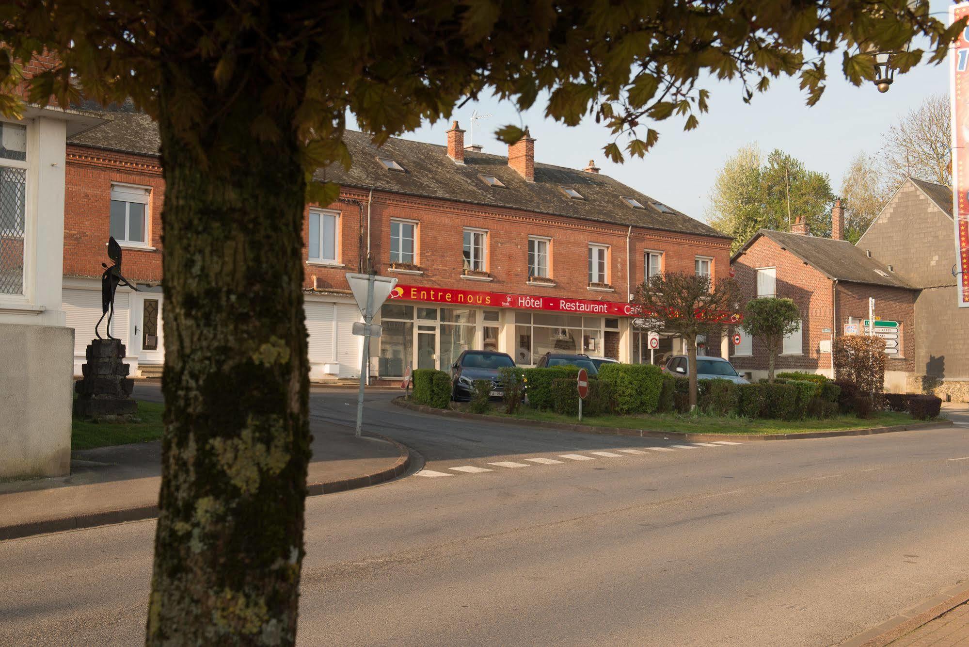 Entre Nous Hotell Rozoy-sur-Serre Exteriör bild