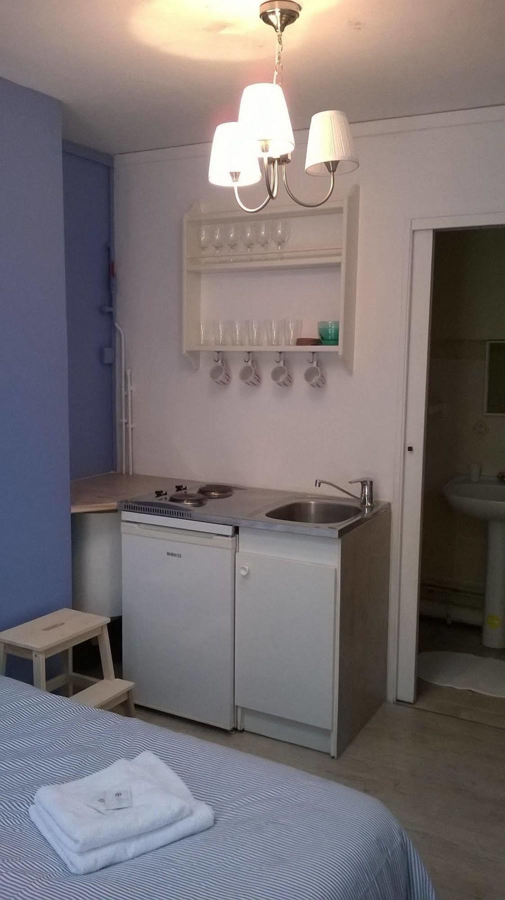 Entre Nous Hotell Rozoy-sur-Serre Exteriör bild